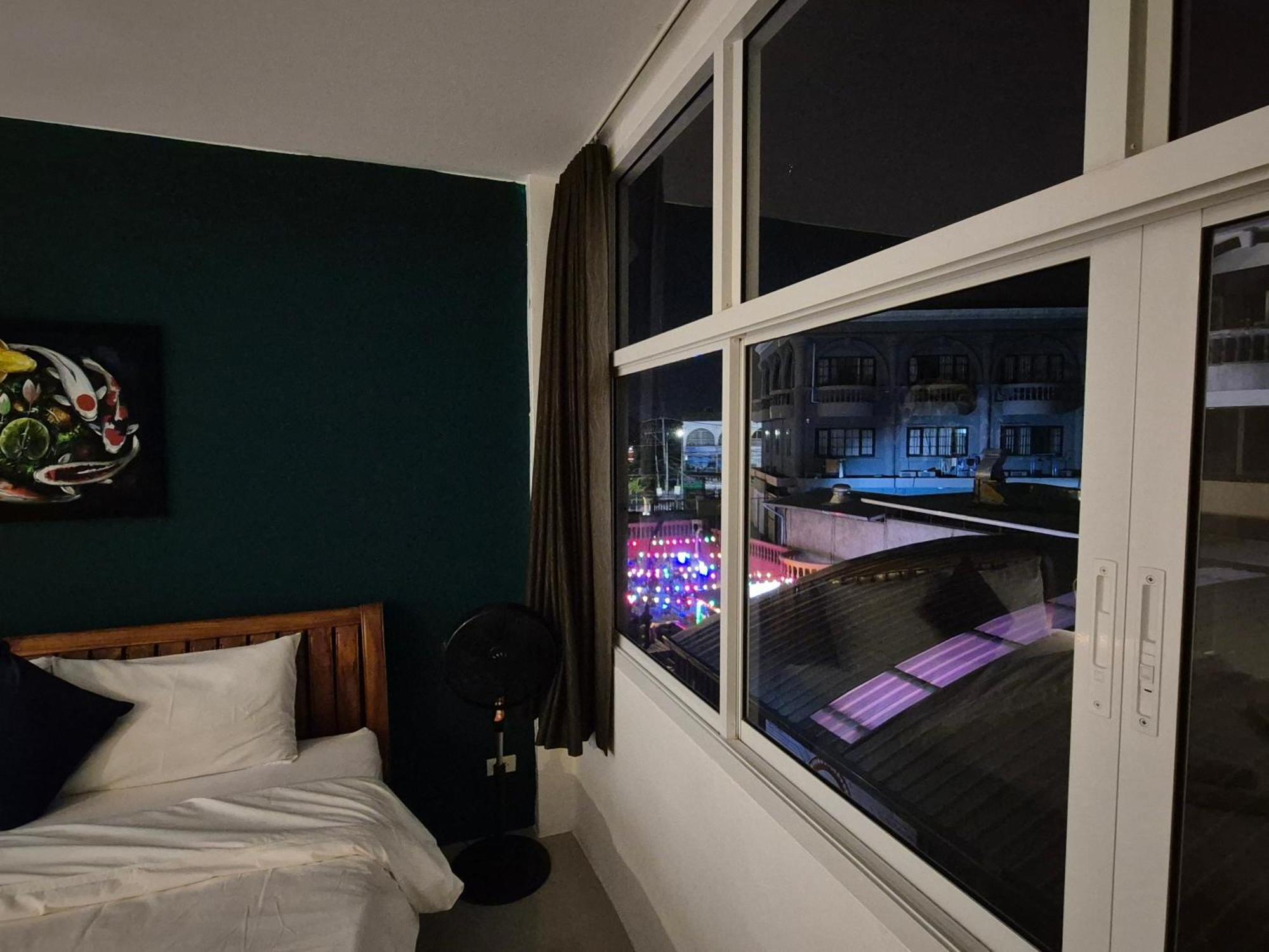 Dorothys Hotel Pattaya Exterior photo